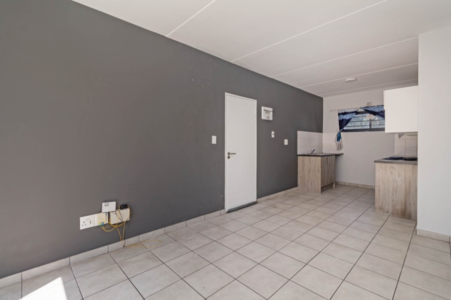 To Let 2 Bedroom Property for Rent in Parklands Western Cape